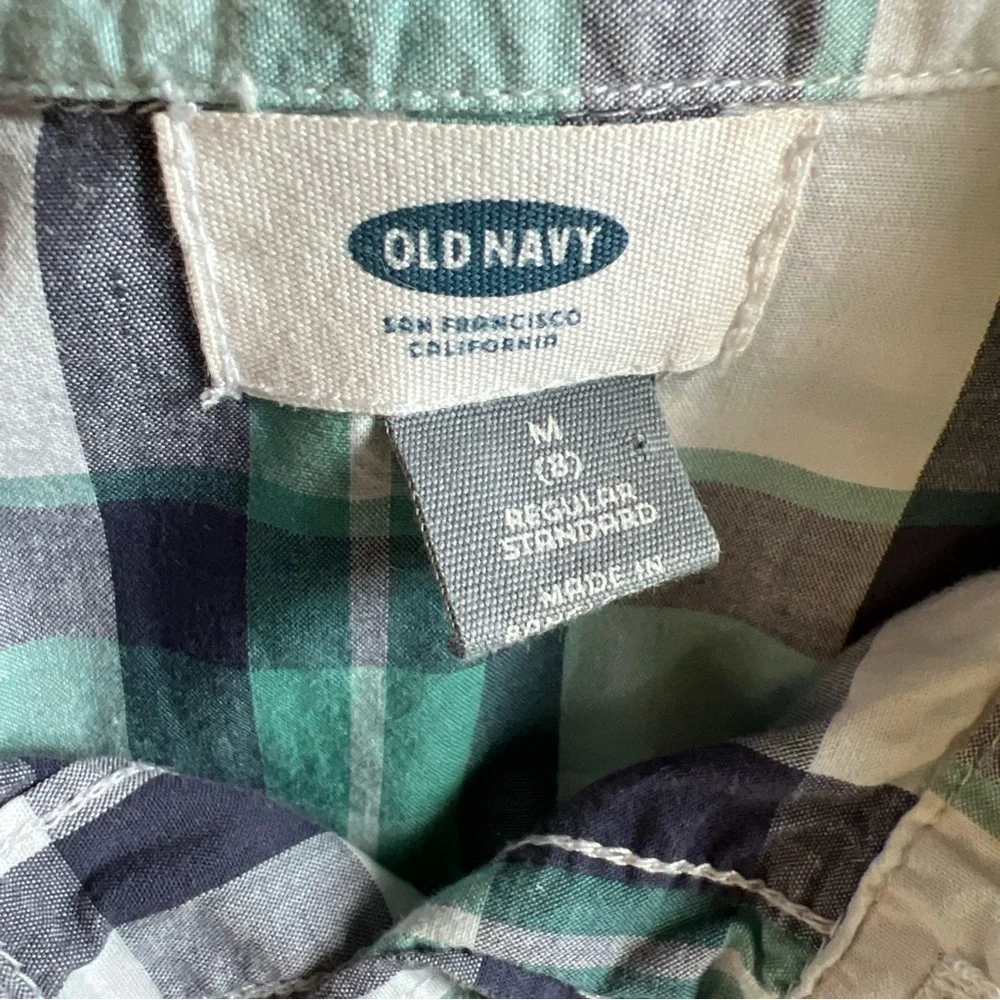 Old Navy Boy’s Blue/green/white Plaid S/S Button Up Size M(8)
